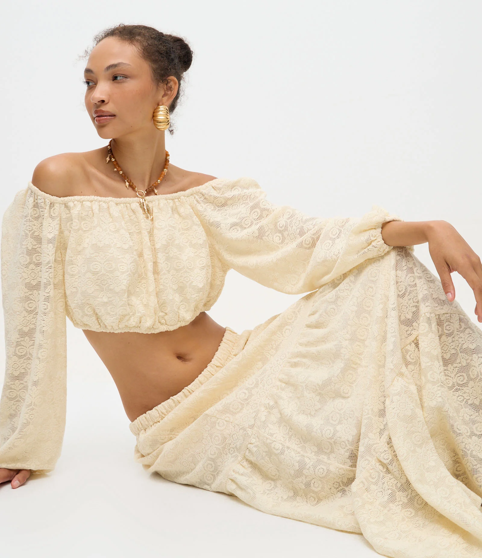 Saia Longa em Jacquard Floral com Babados Bege 4