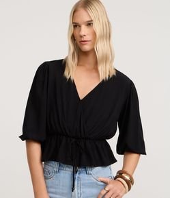 Blusa Peplum em Viscose com Decote V Transpassado