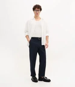 Calça Reta em Sarja Peletizada