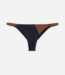Biquini Calcinha String com Efeito Empina Bumbum e Estampa Bloco de Cor