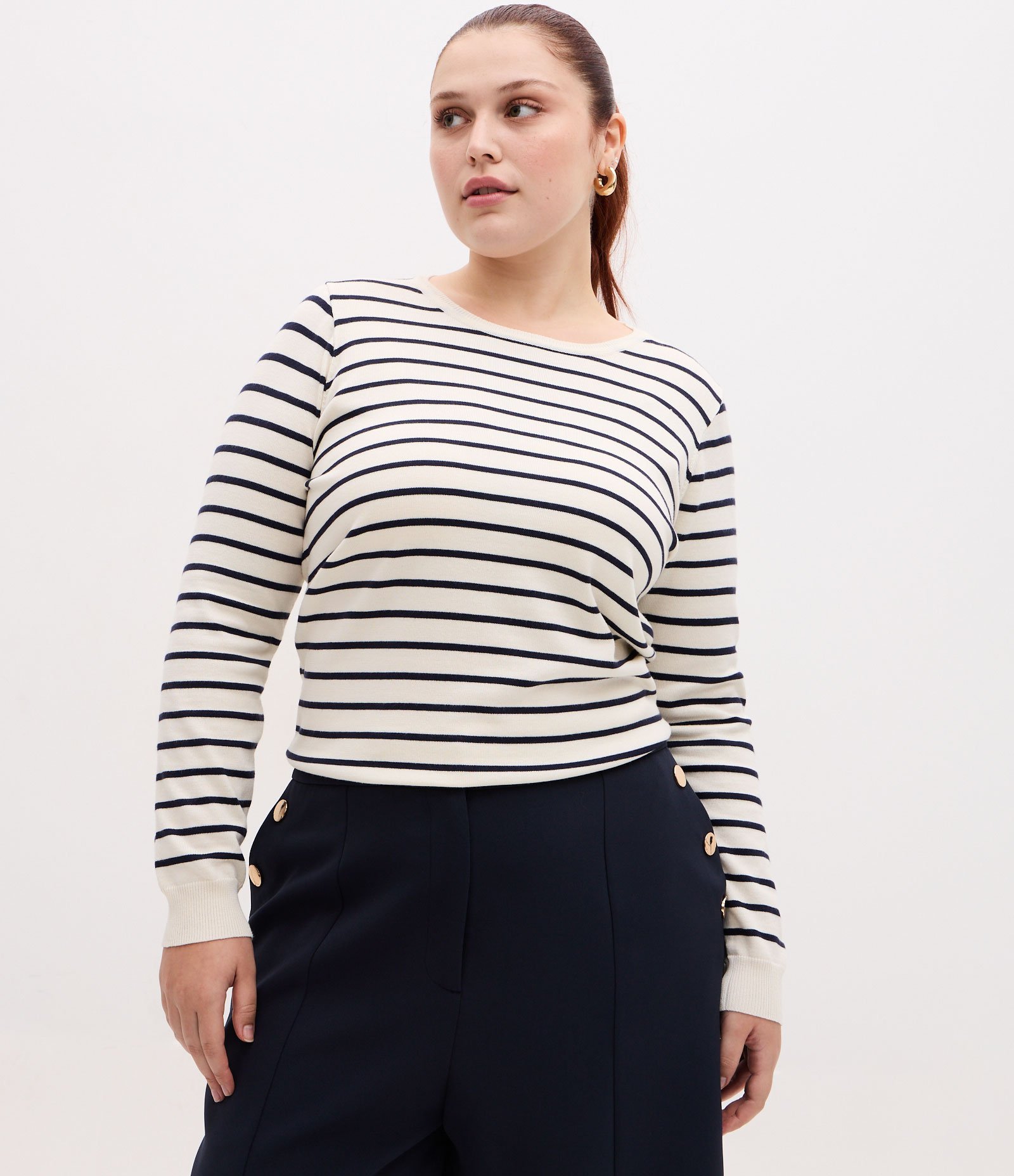 Suéter Regular em Tricô com Listras Curve & Plus Size Bege 1