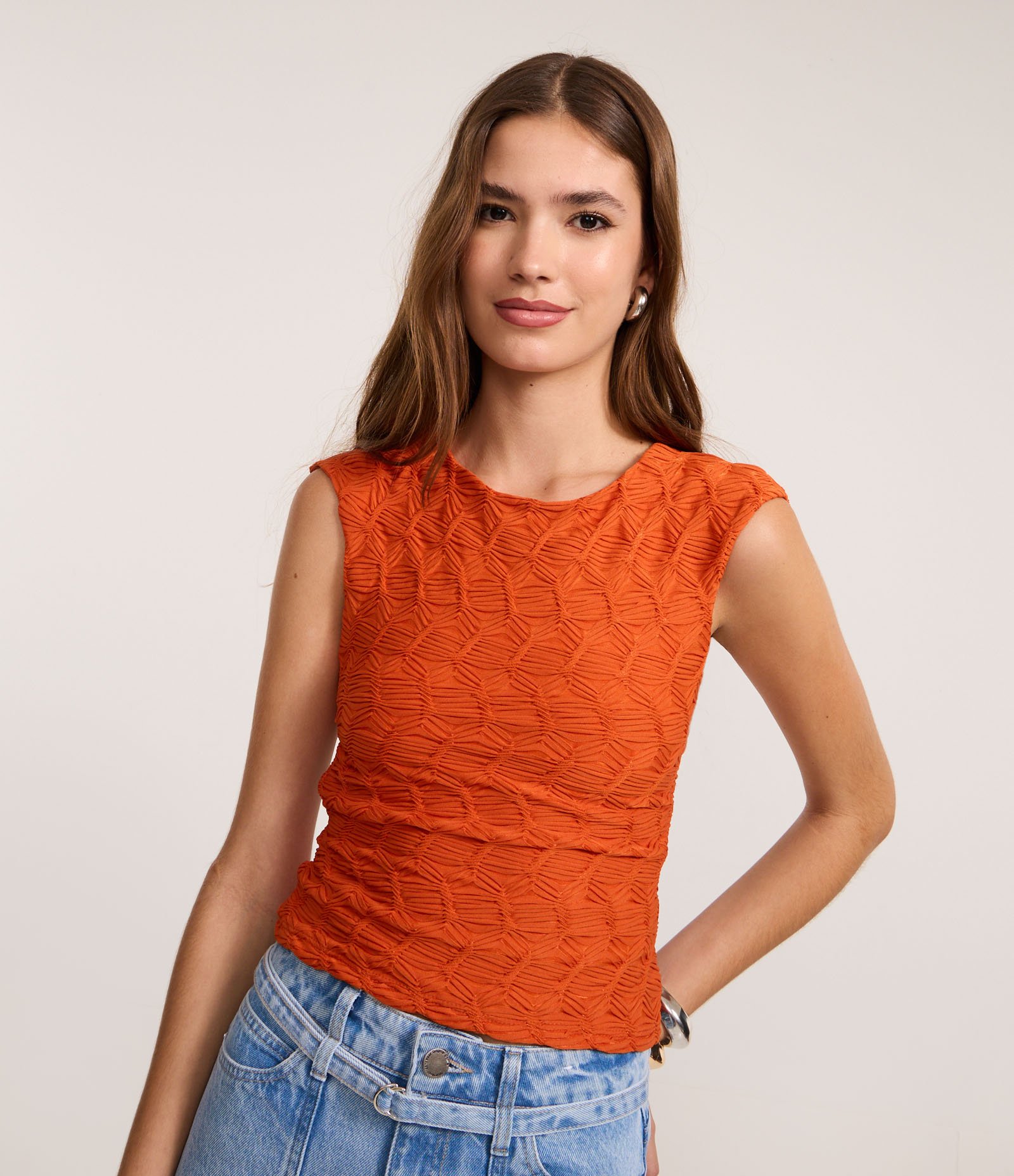 Blusa Texturizada com Abertura nas Costas Laranja 1