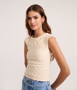Blusa Texturizada com Abertura nas Costas