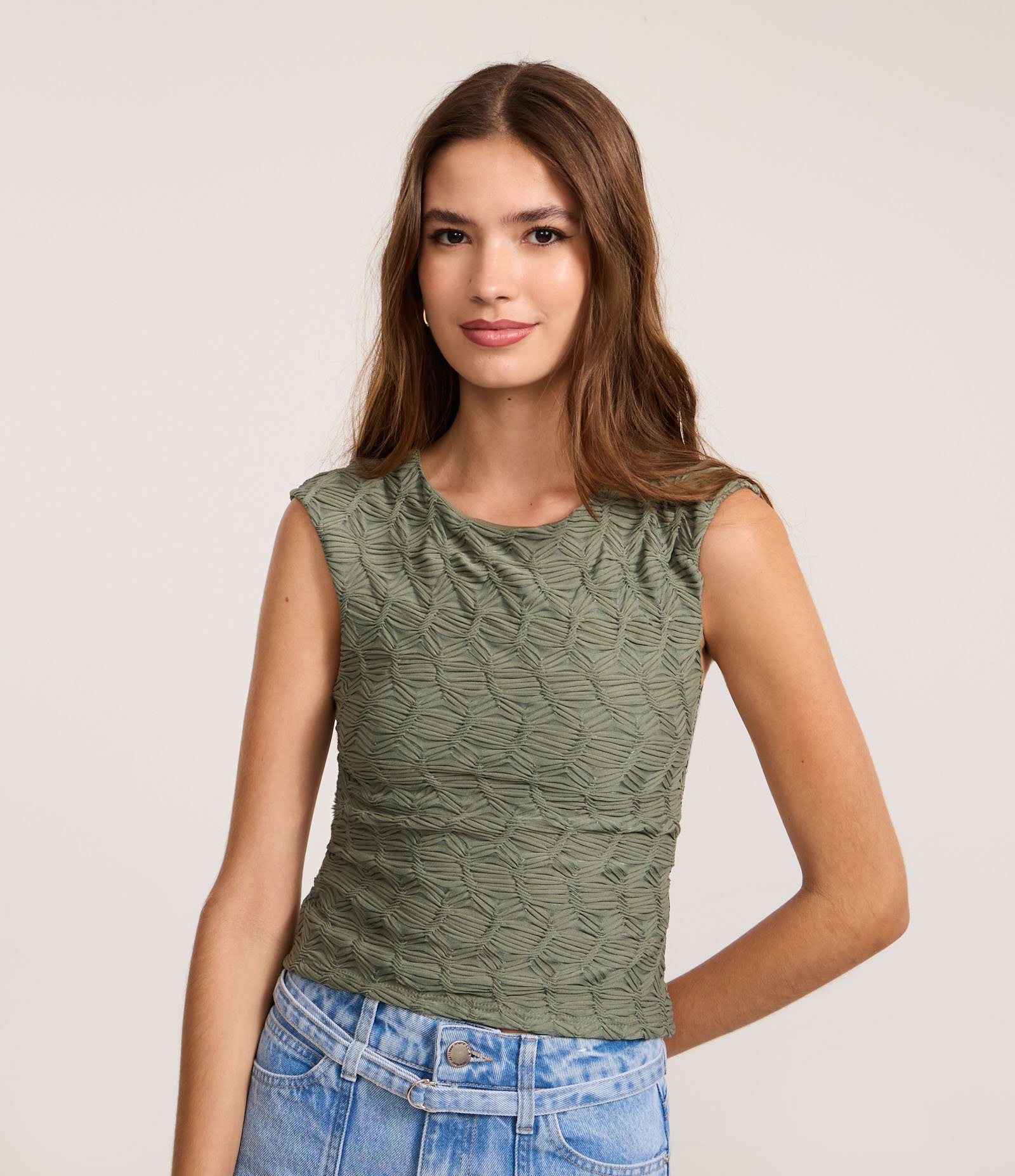 Blusa Texturizada com Abertura nas Costas Verde 1