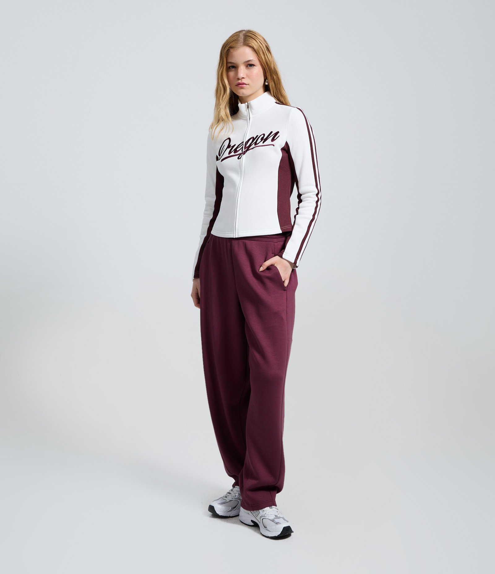 Calça em Modal com Cós Elástico e Amarração Vinho 1