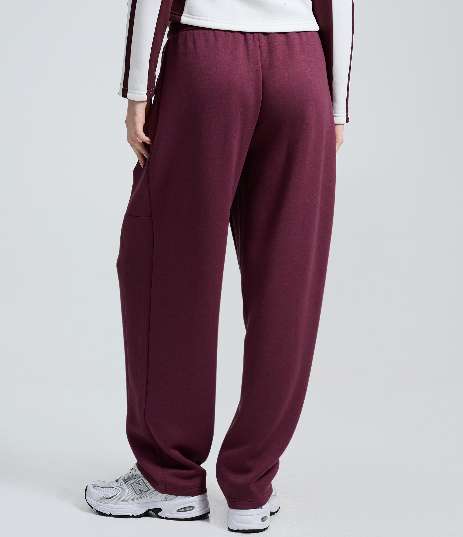 Calça em Modal com Cós Elástico e Amarração Vinho 4