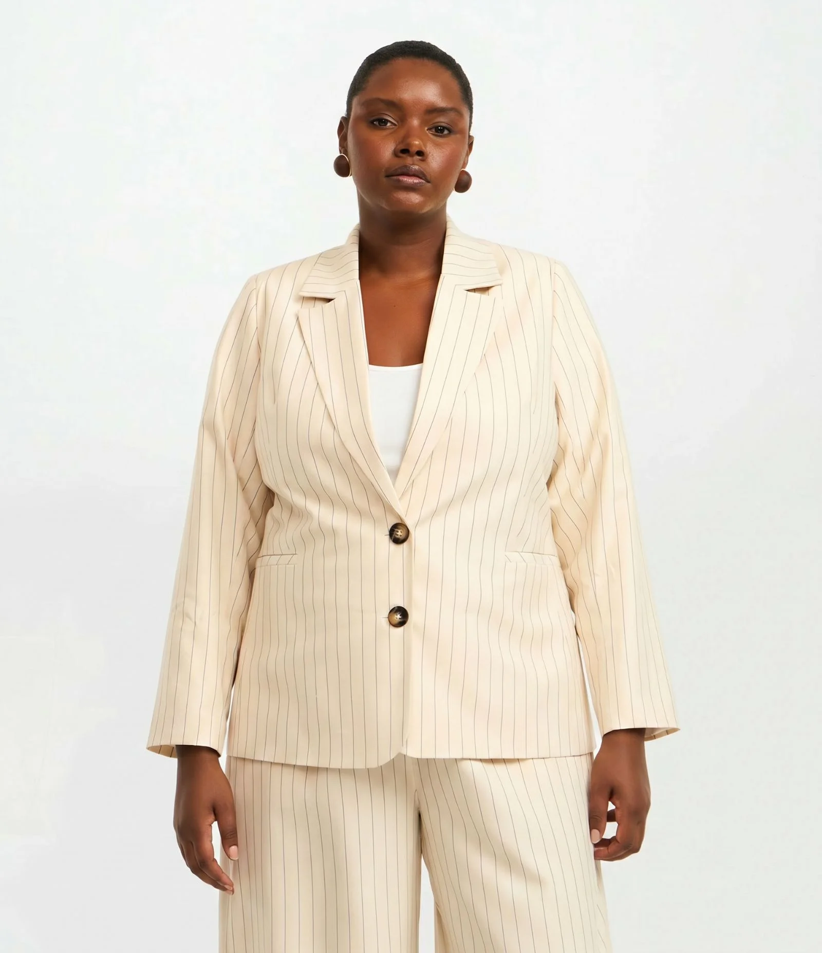 Blazer Alfaiatado com Estampa de Listras Curve & Plus Size Bege 1