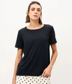 Camiseta Esportiva Manga Curta em Poliamida