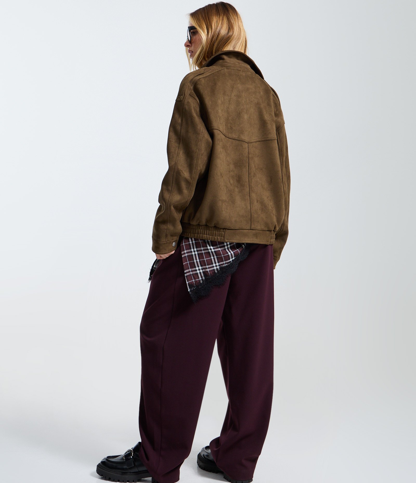 Jaqueta em Suede com Bolsos Verde 5