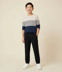 Camiseta Infantil com Listras e Bloco de Cor – Tam 5 a 14 Anos