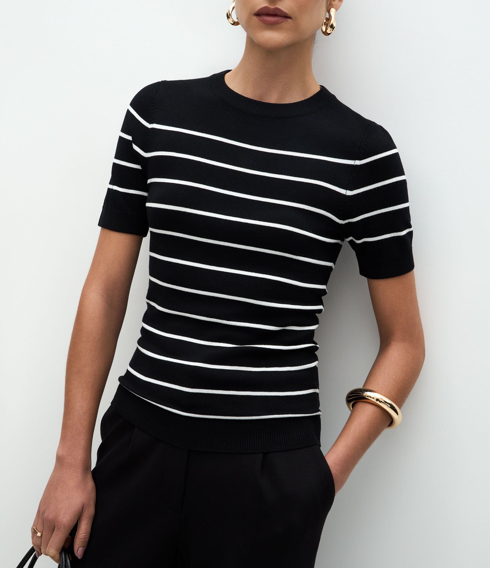 Blusa Manga Curta em Tricô com Estampa Listrada Preto 4