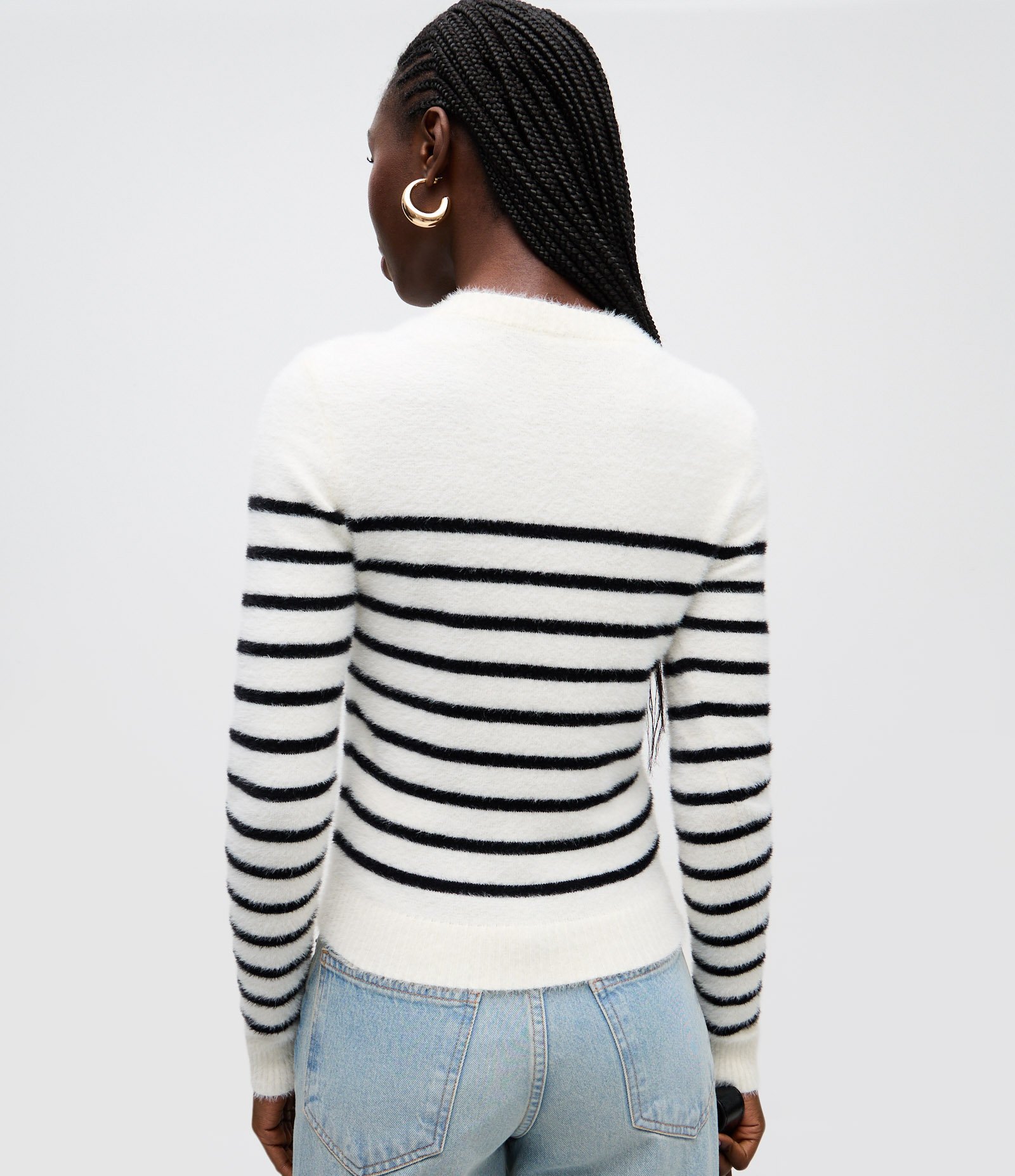 Cardigan em Tricô Listrado com Pelinhos e Botões de Pérola Branco 4