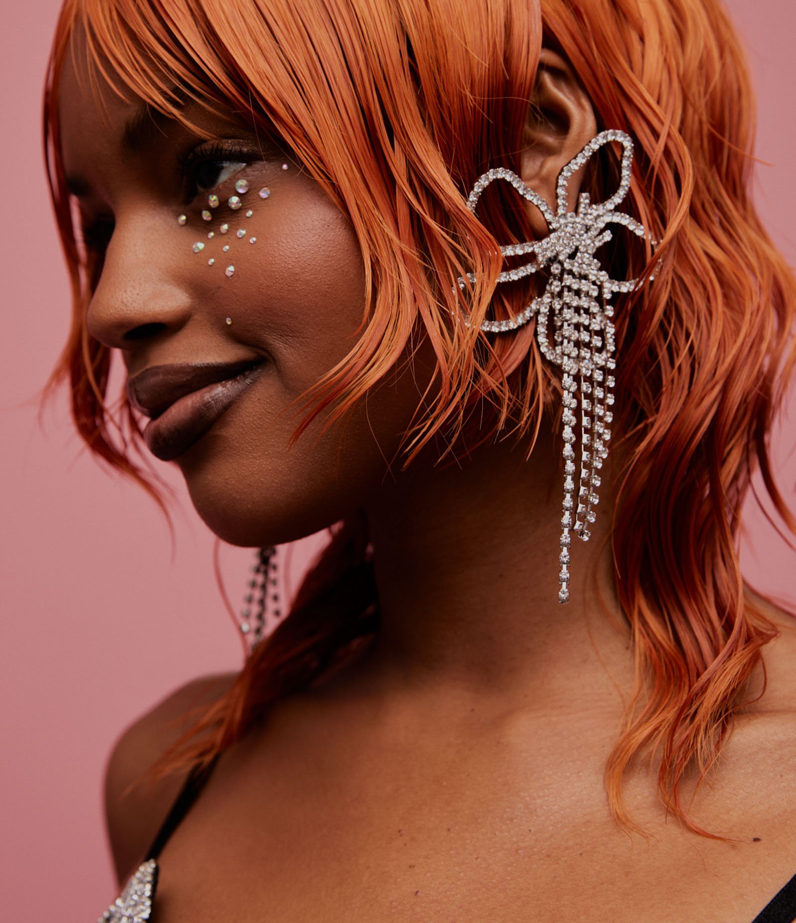 Maxi Brinco em Metal com Formato de Flor Orgânica e Strass Prata 5