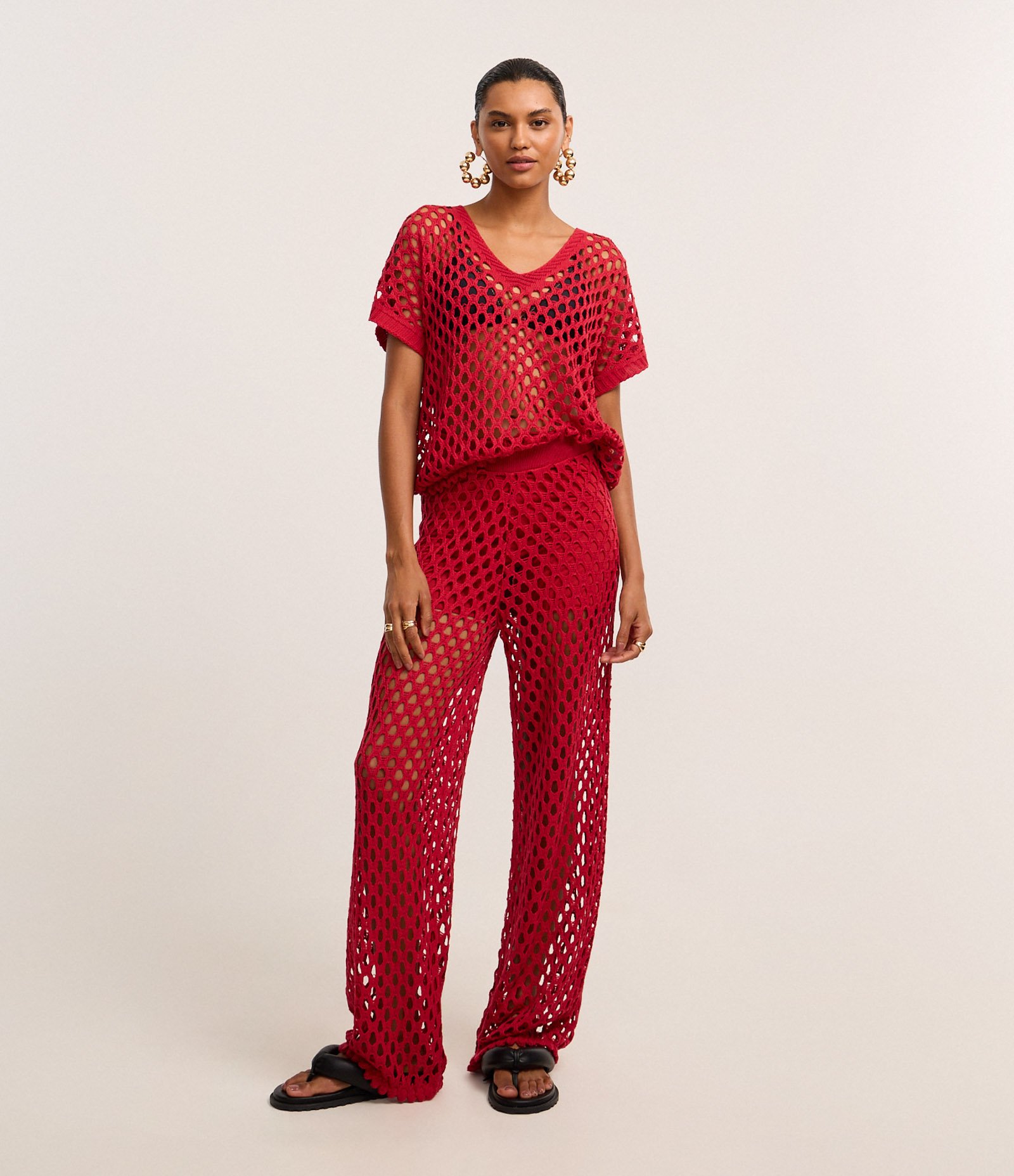 Calça em Tricô com Ponto Vazado e Elástico no Cós Vermelho 1