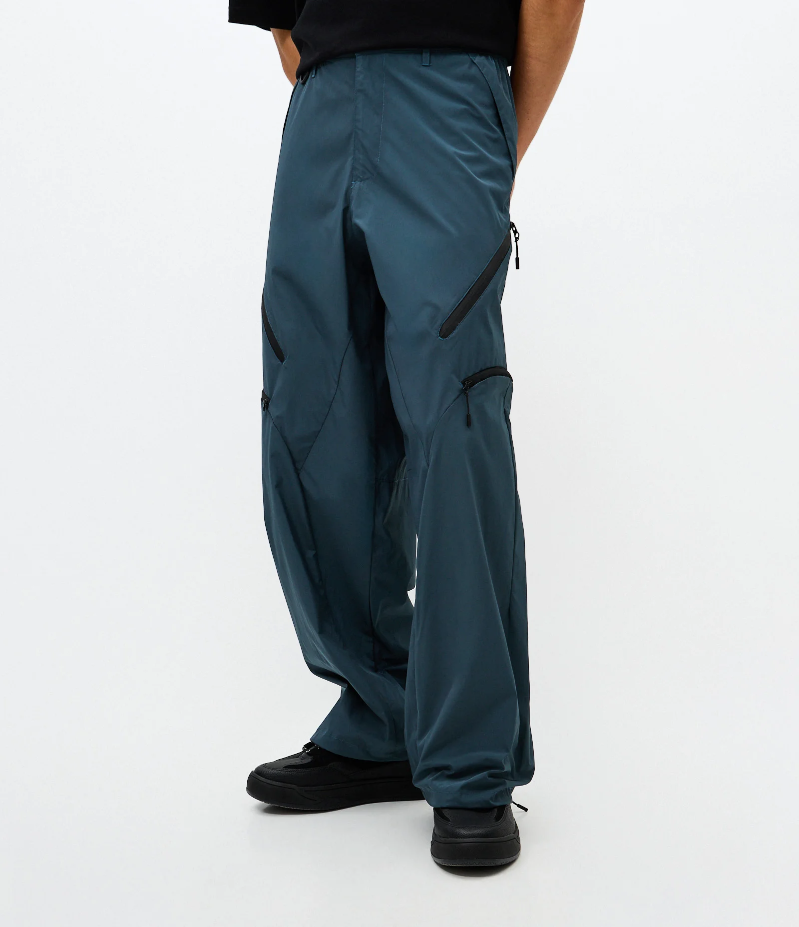 Calça Lisa com 6 bolsos e Detalhe na Perna Azul 2