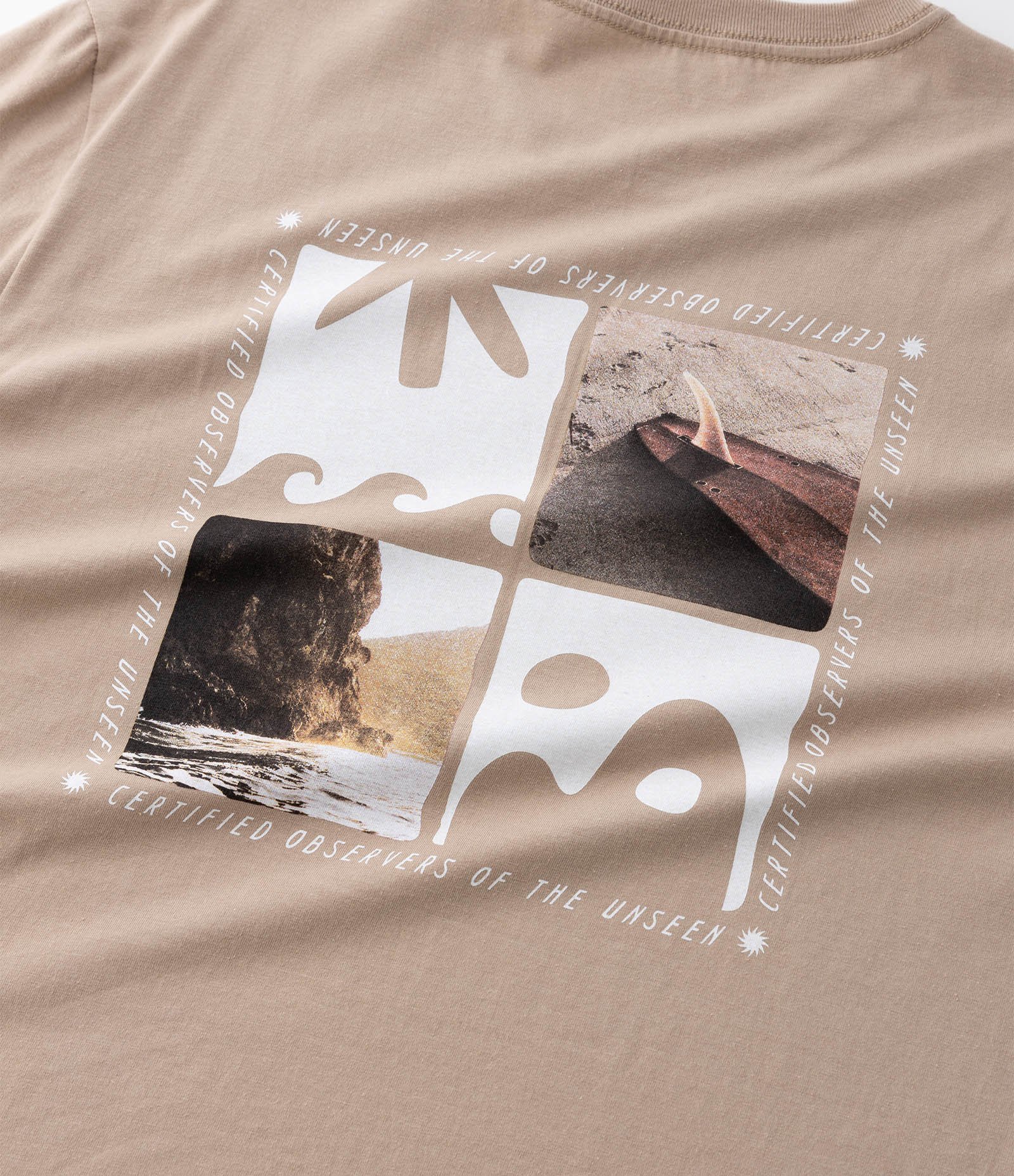 Camiseta Comfort em Algodão com Estampa de Praia Cinza 9