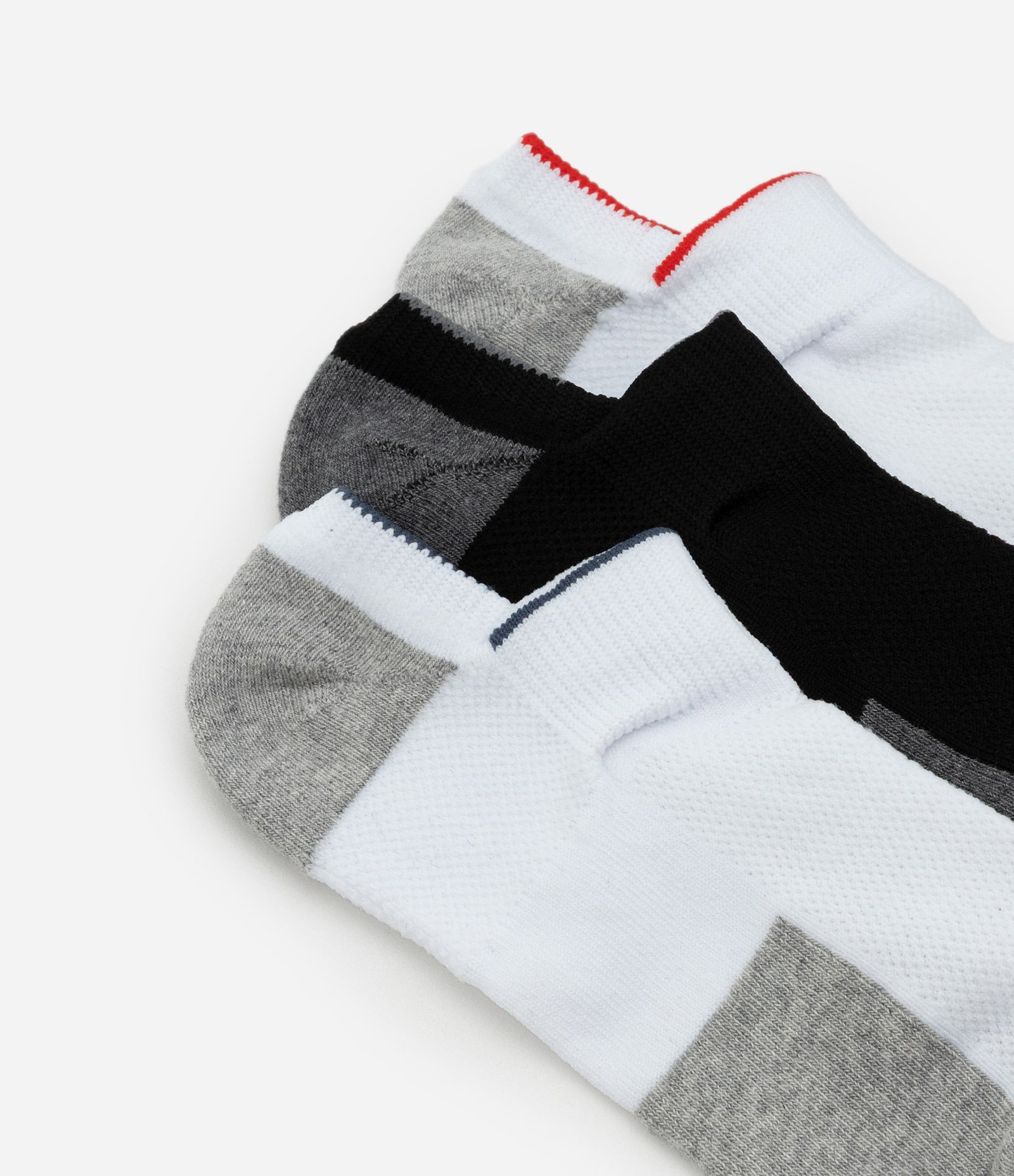Kit 03 Pares de Meias Cano Baixo em Poliamida com Detalhes Contrastantes Branco/Preto 4