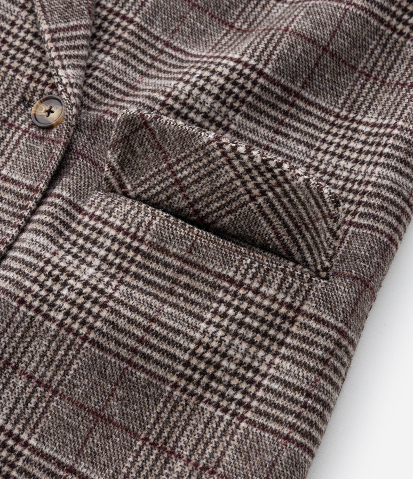 Casaco Sobretudo em Polivelour com Estampa Xadrez Curve & Plus Size Cinza/Marrom 3