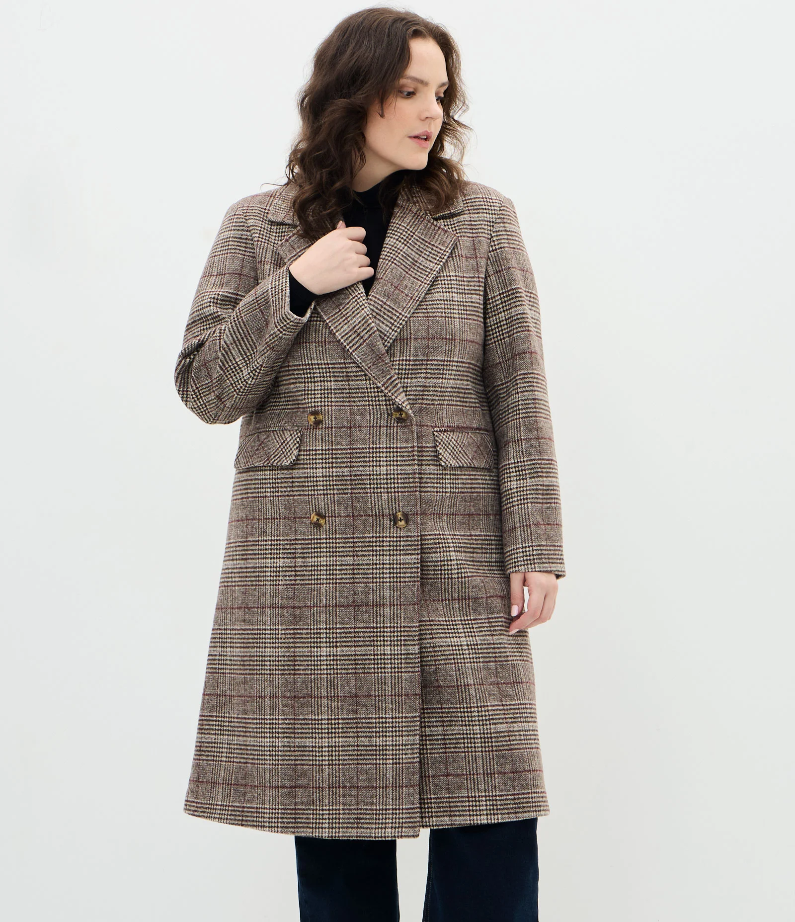 Casaco Sobretudo em Polivelour com Estampa Xadrez Curve & Plus Size Cinza/Marrom 1