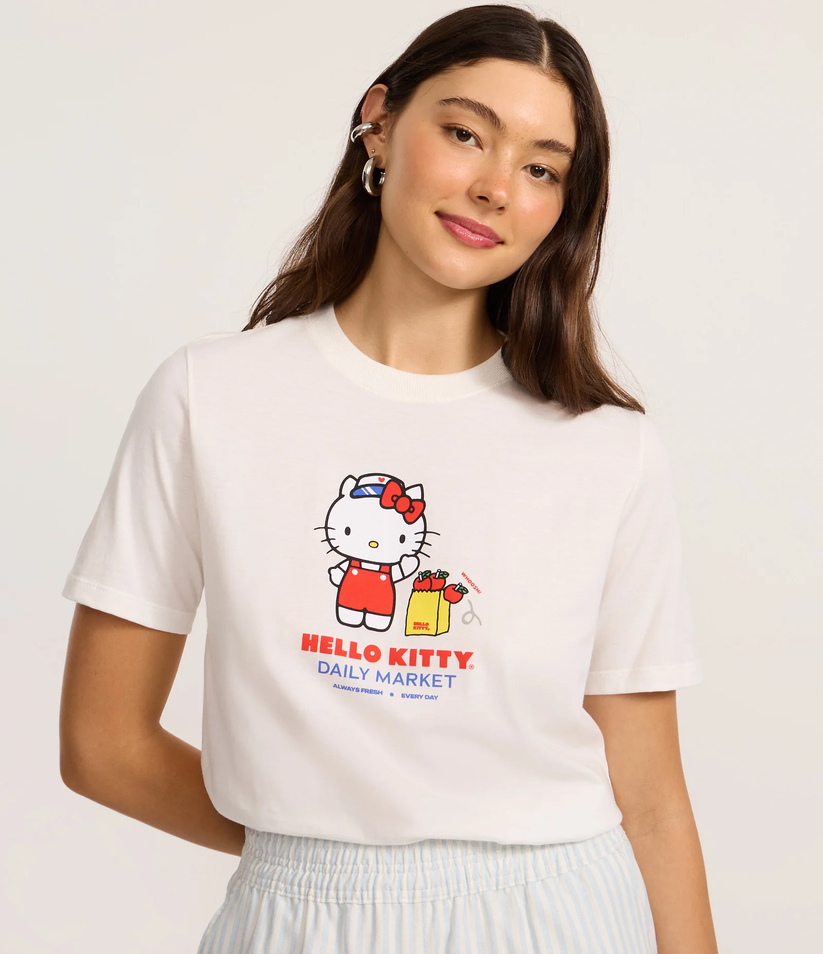 Camiseta T-shirt em Algodão com Estampa Hello Kitty Branco 3
