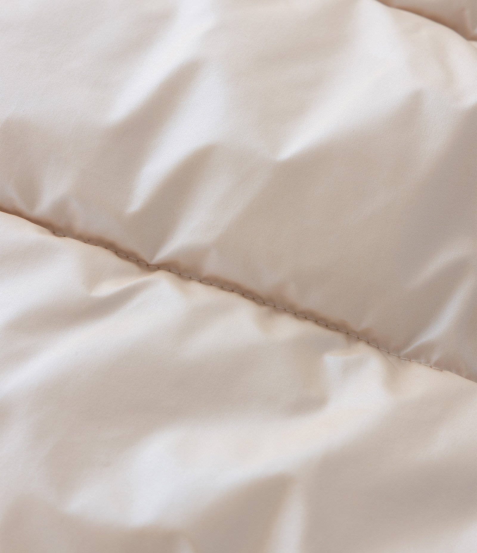 Jaqueta Infantil Puffer Pesada com Efeito Holográfico – Tam 1 a 6 Anos Dourado Claro 4