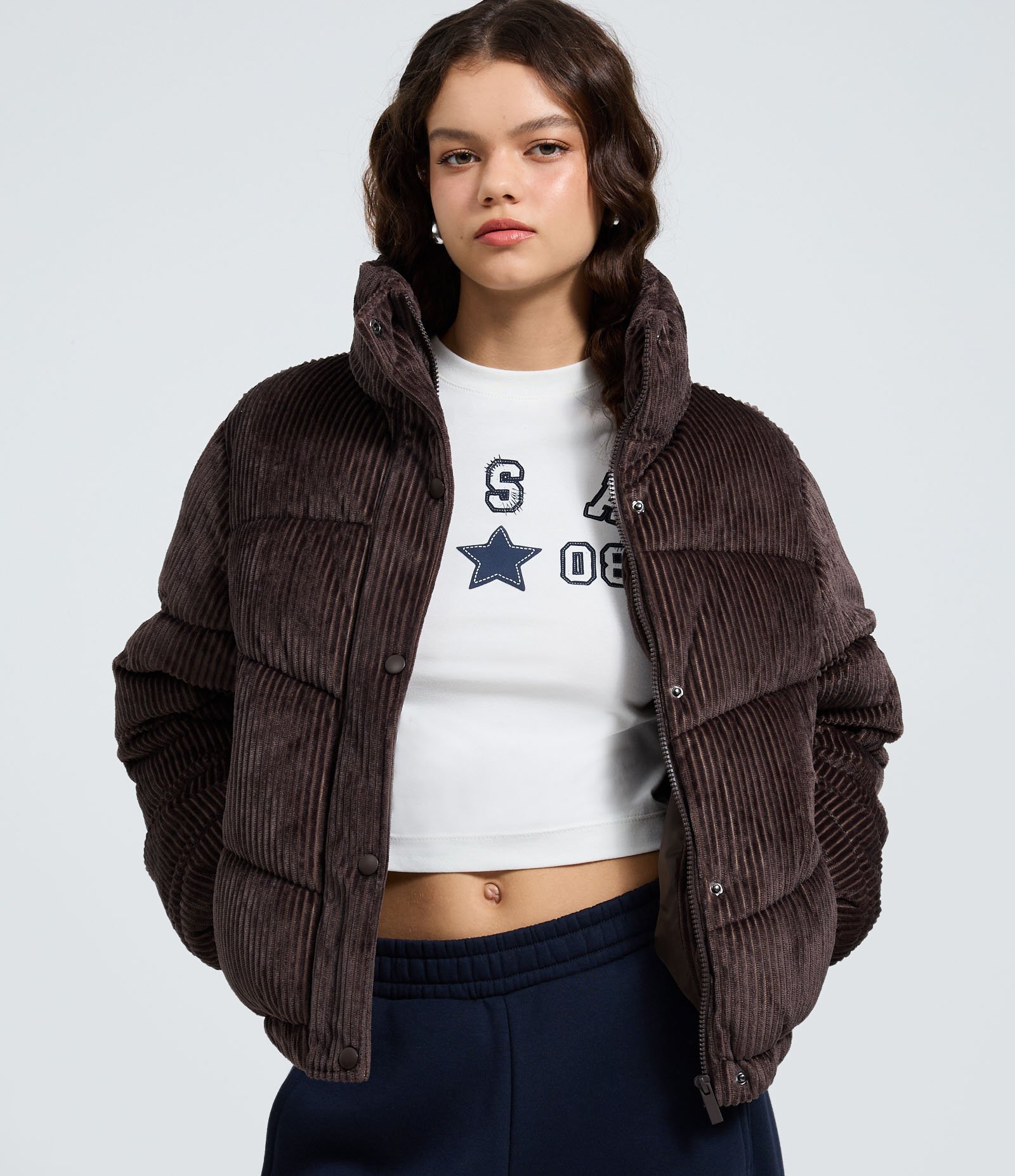Jaqueat Puffer em Veludo Cotelê com Gola Alta Marrom 3