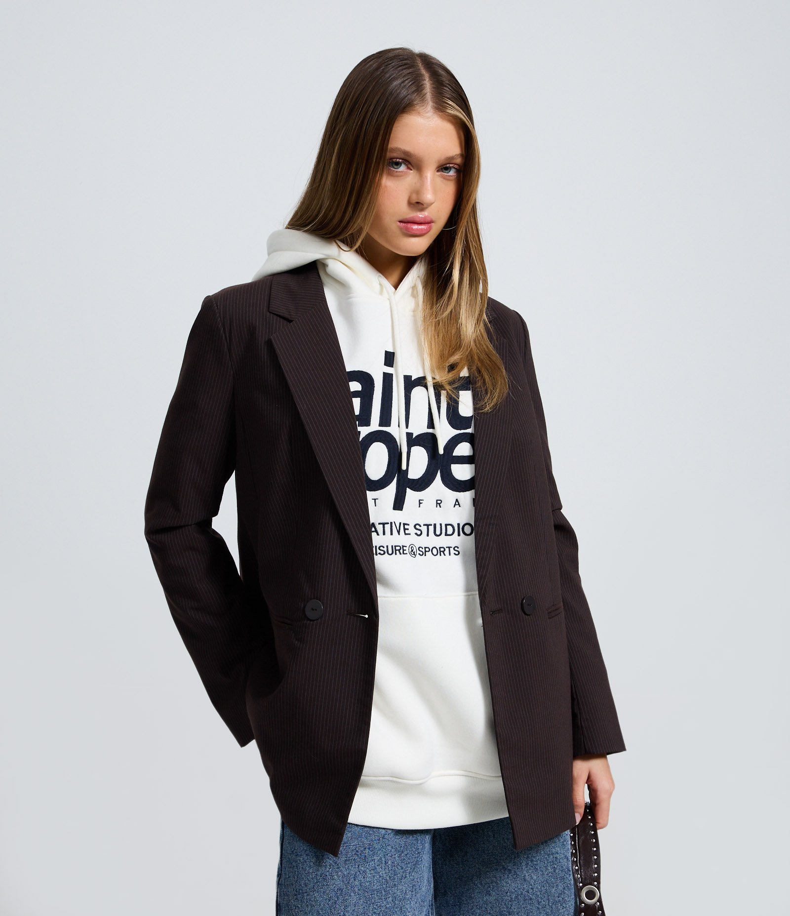 Blazer Risca de Giz Alfaiatado Marrom 1