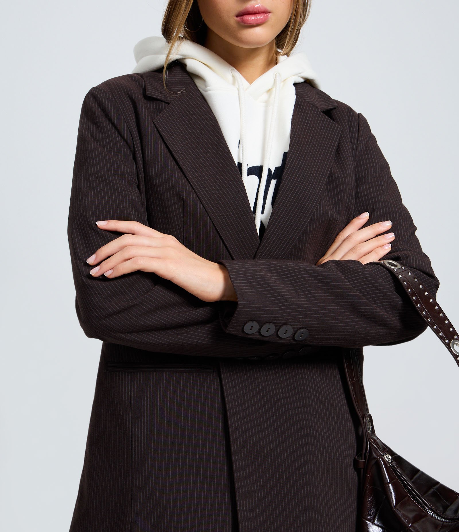 Blazer Risca de Giz Alfaiatado Marrom 3