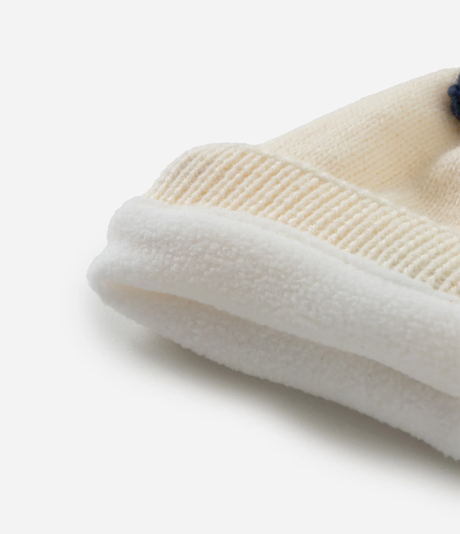 Touca Infantil em Tricô com Bolinhas Aplicadas - Tam 0 a 12 Meses Bege 2