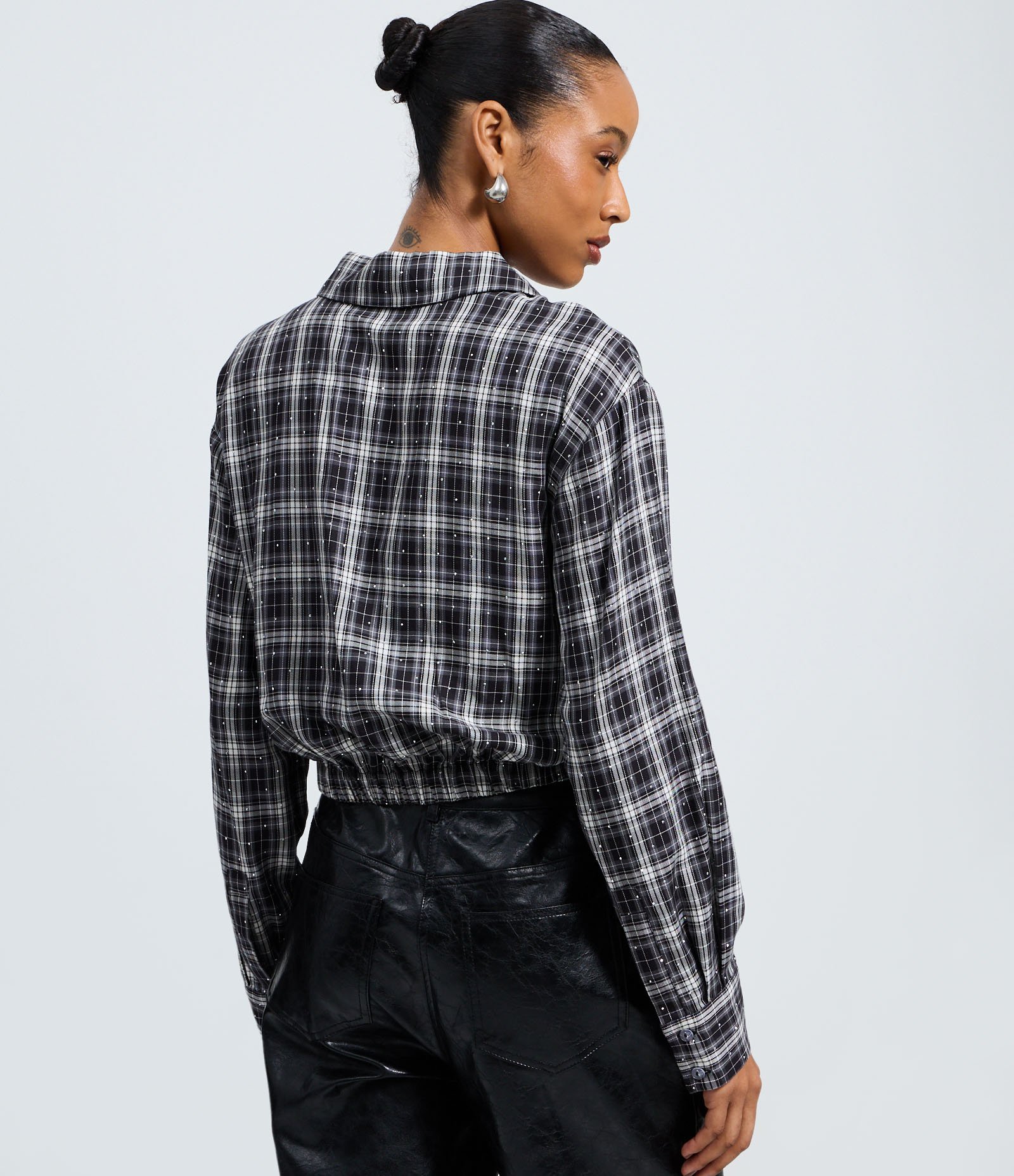 Camisa Xadrez em Flanela com Amarração e Brilhos Preto 4