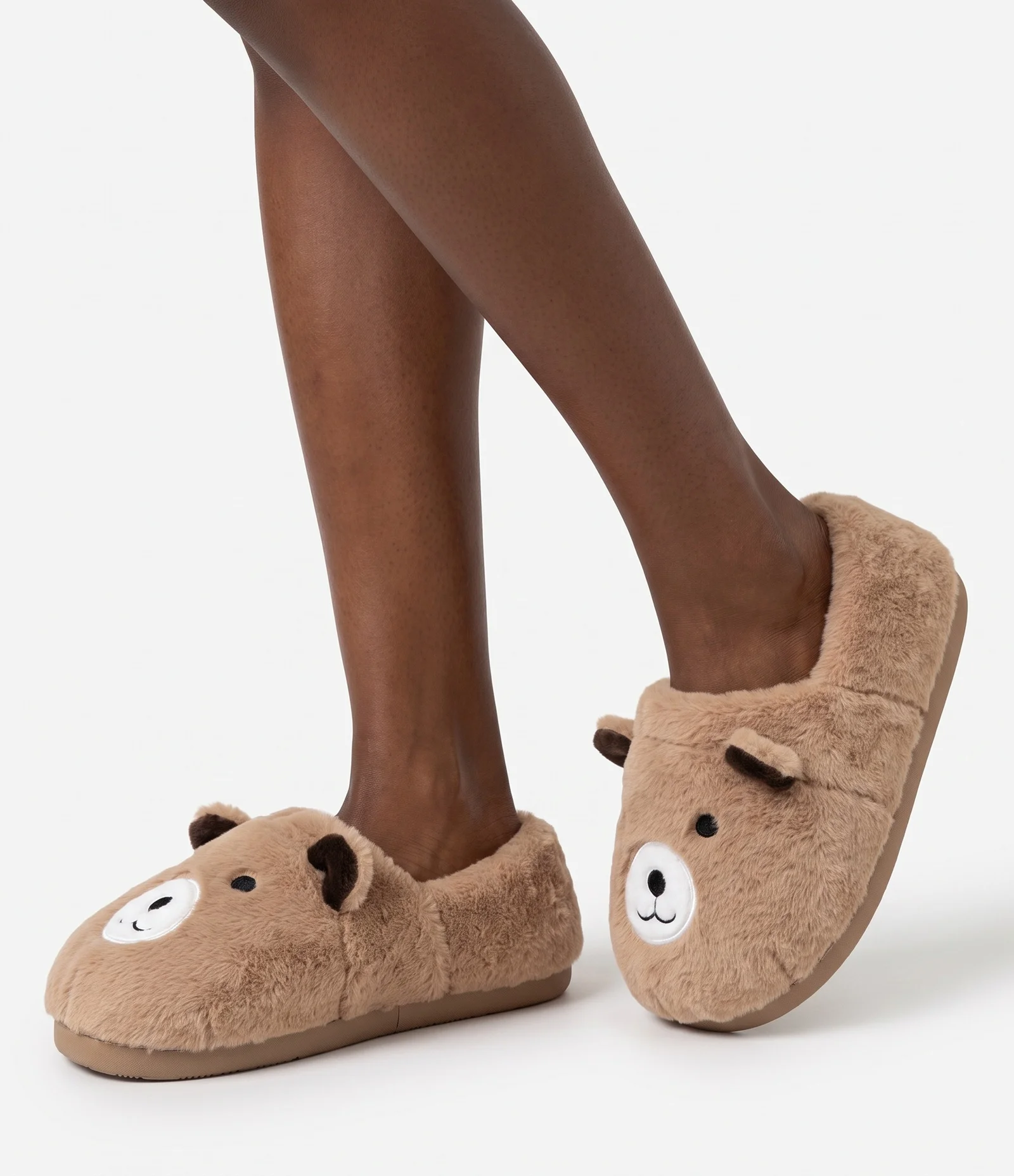 Pantufa Fechada com Estampa de Urso Marrom 1