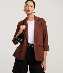 Blazer em Viscose com Linho e Botões Metalizados
