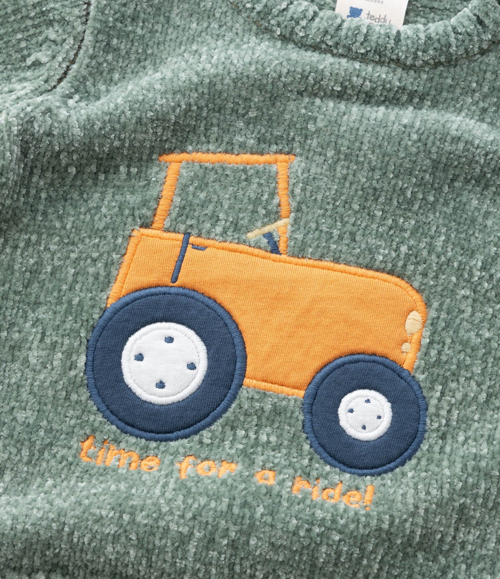 Casaco Infantil em Tricô Chenille com Bordado Trator – Tam 0 a 18 Meses Verde 6