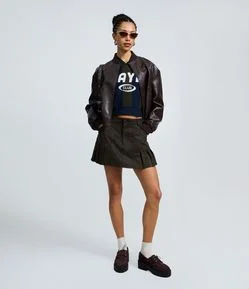 Short Saia em Suede com Plissado na Barra