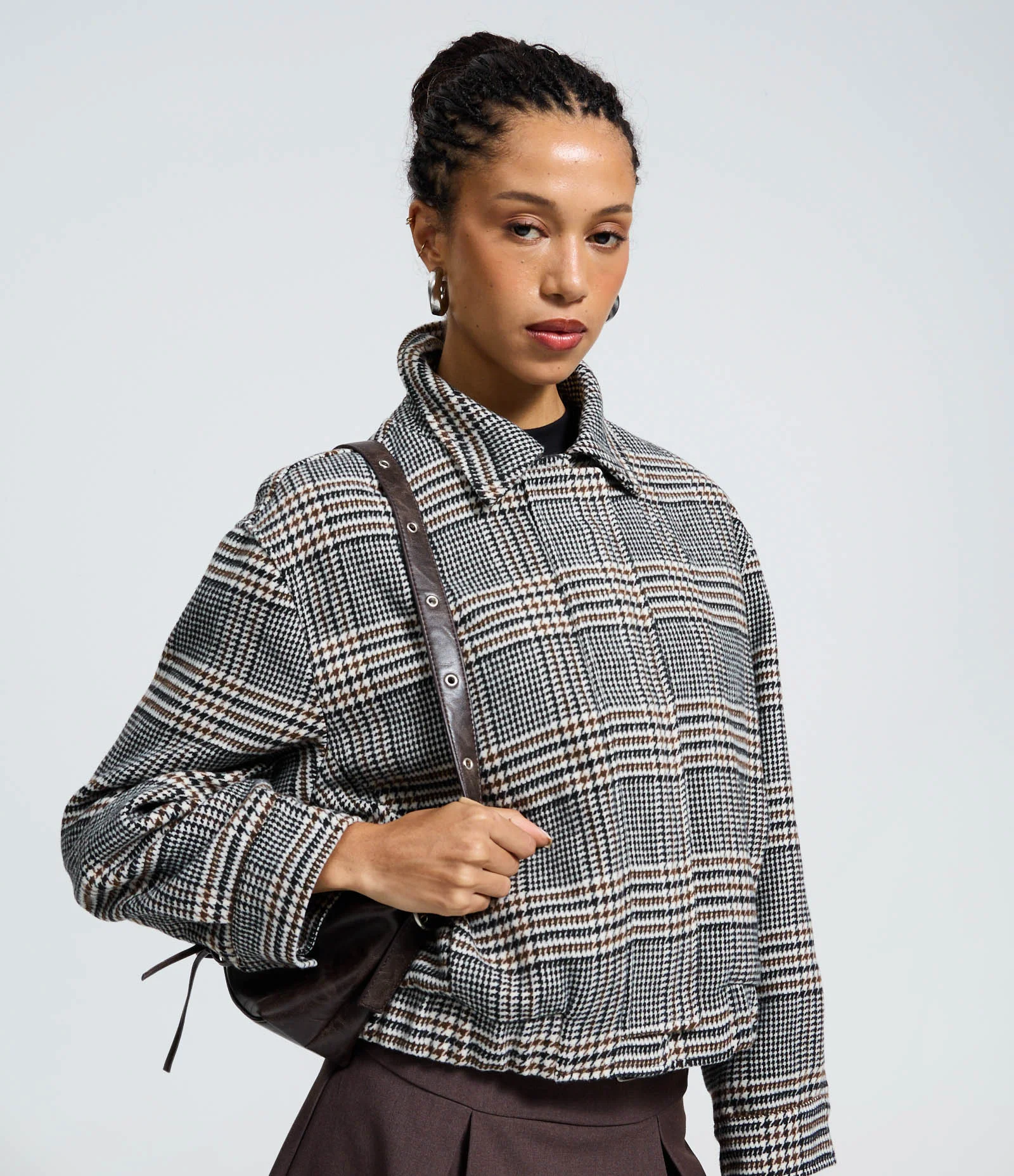 Casaco Xadrez com Gola e Barra Ajustada Cinza 1