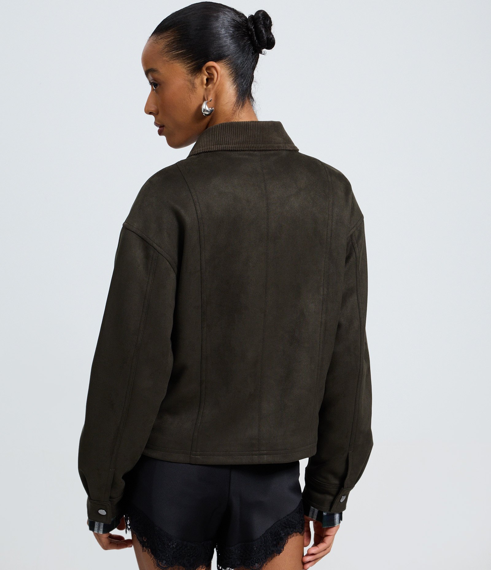 Jaqueta Bomber em Suede com Bolsos Verde 4