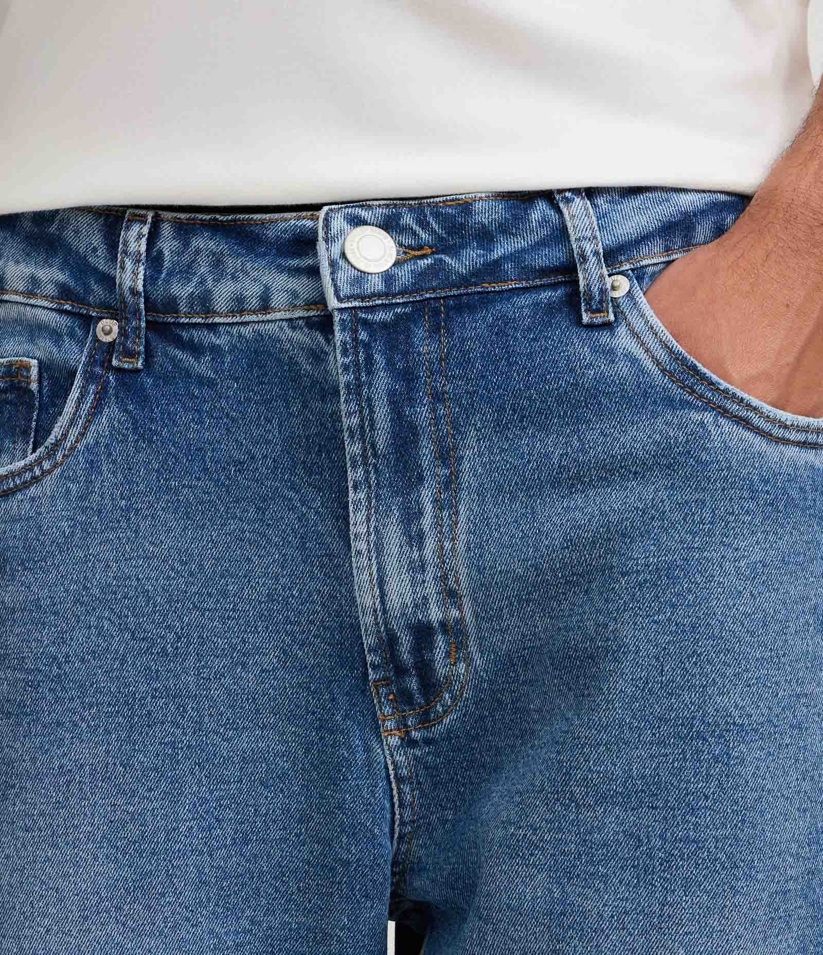 Calça Tapered em Jeans com Elastano Azul 4