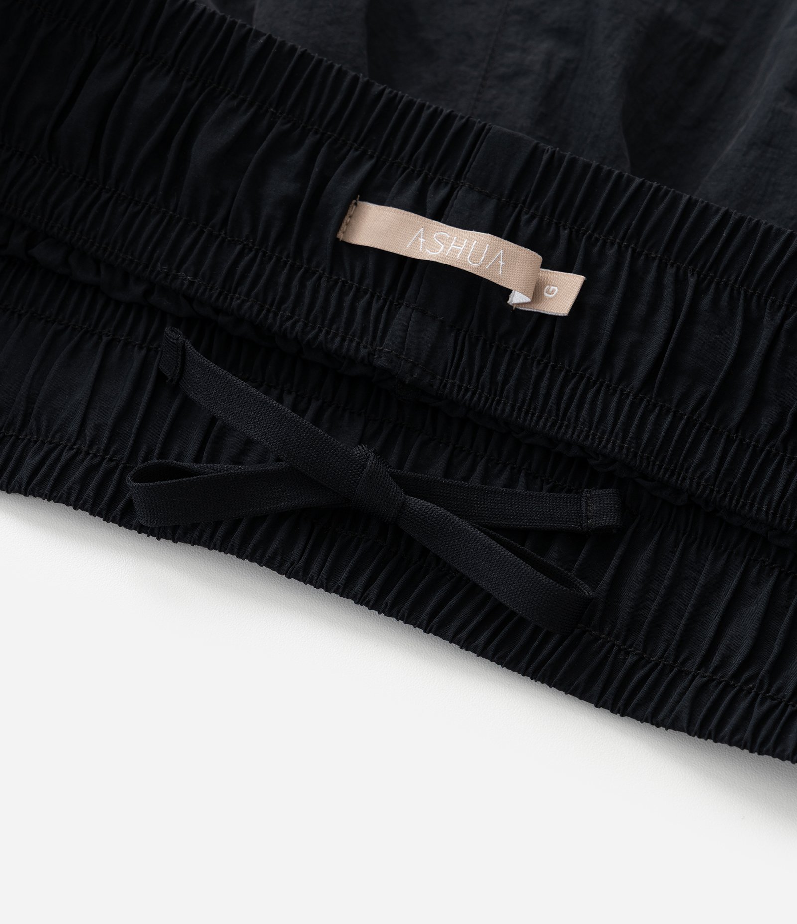 Short Runner Dry com Vivo Contrastante Curve & Plus Size Preto 4