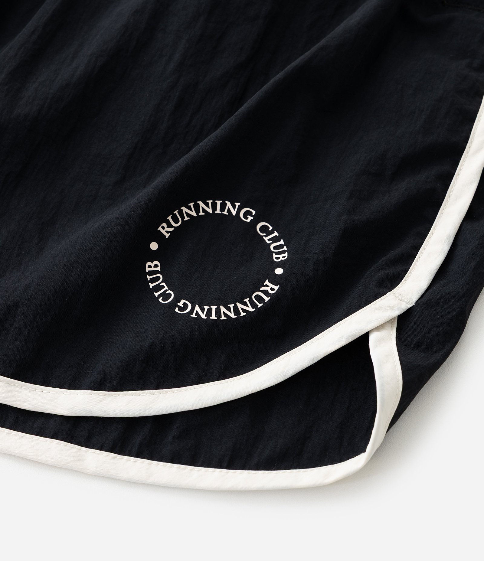 Short Runner Dry com Vivo Contrastante Curve & Plus Size Preto 6