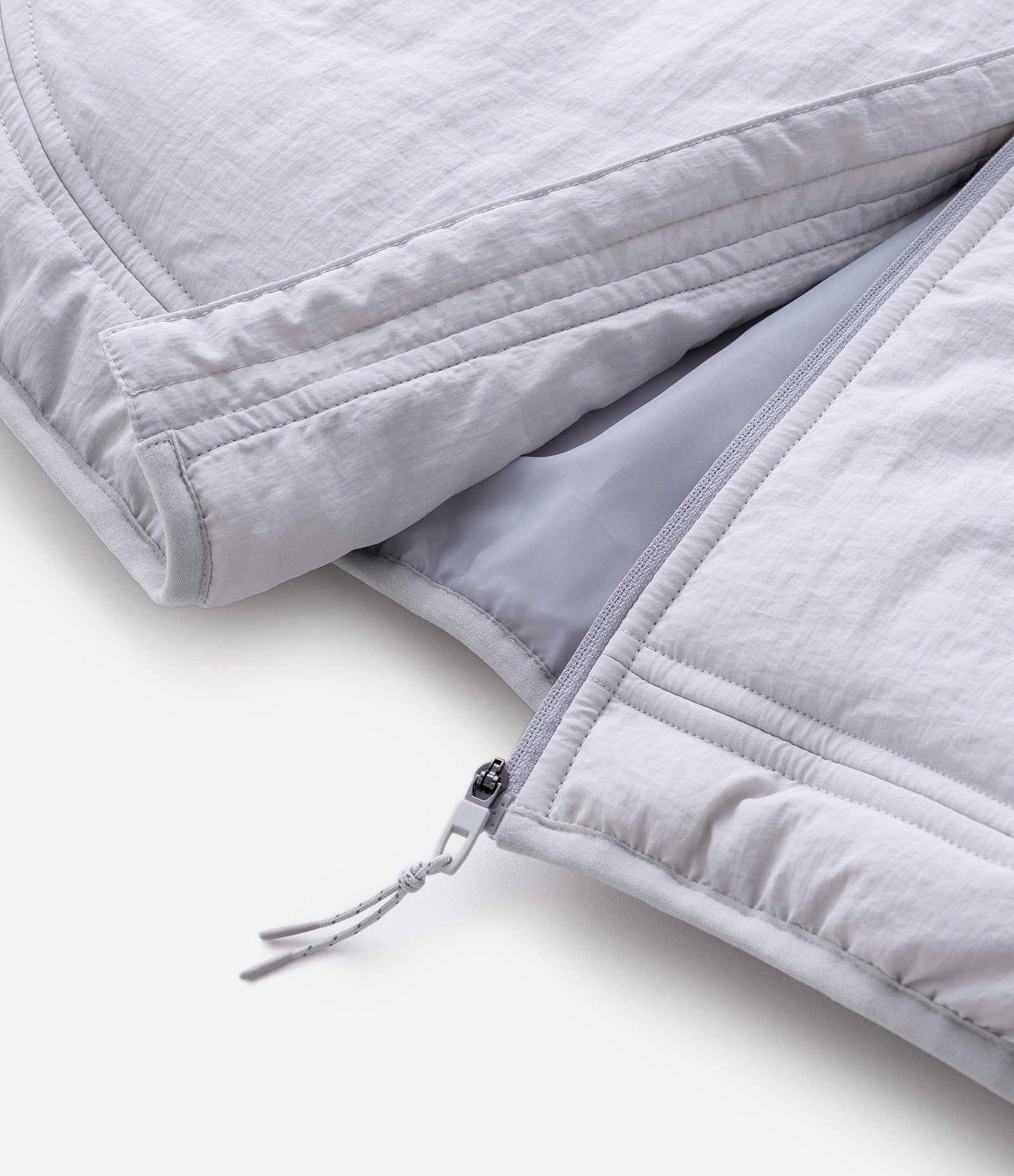 Jaqueta Acolchoada Esportiva com Textura Quadriculada e Zíper Frontal Cinza 6