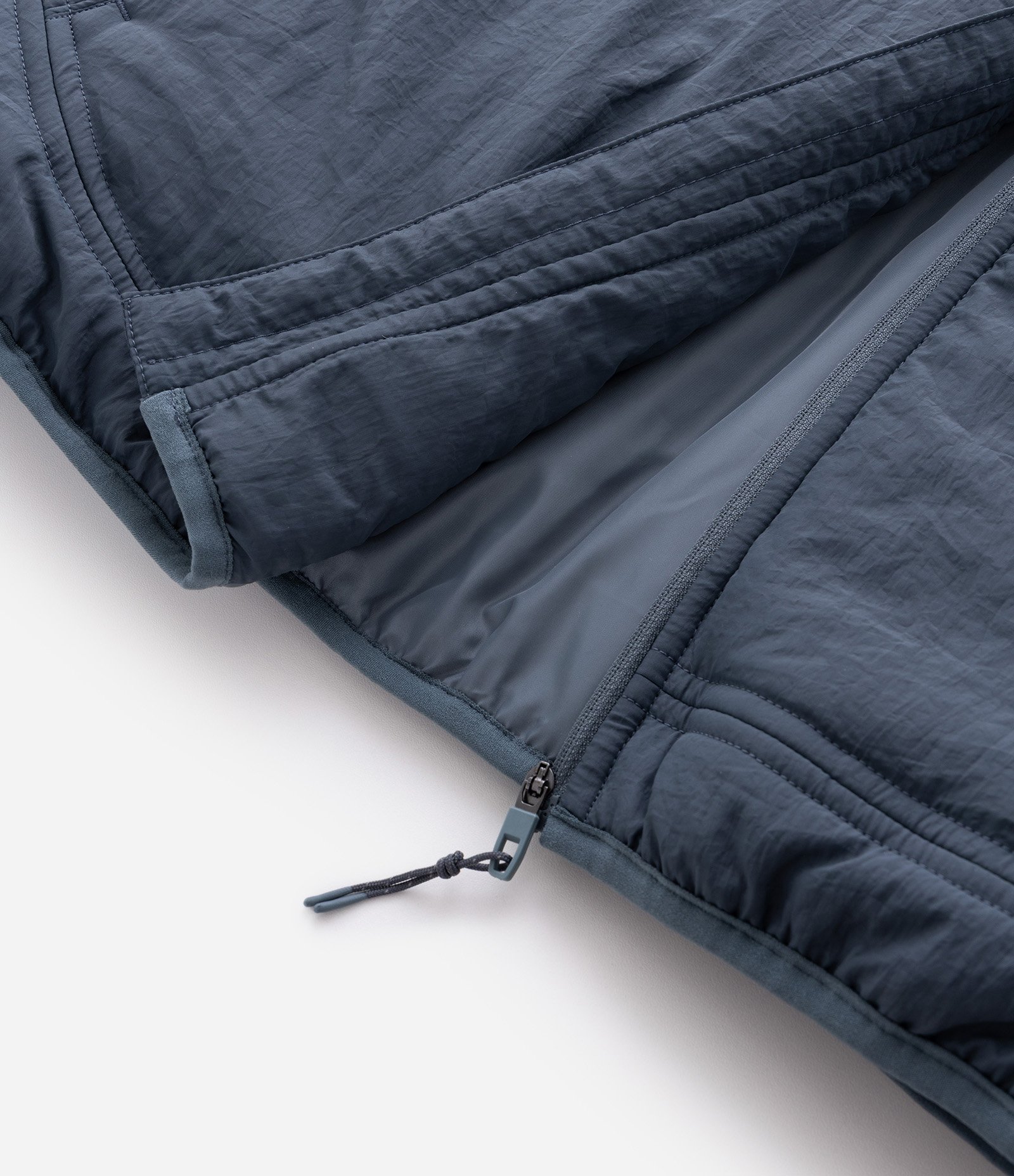 Jaqueta Acolchoada Esportiva com Textura Quadriculada e Zíper Frontal Azul 7