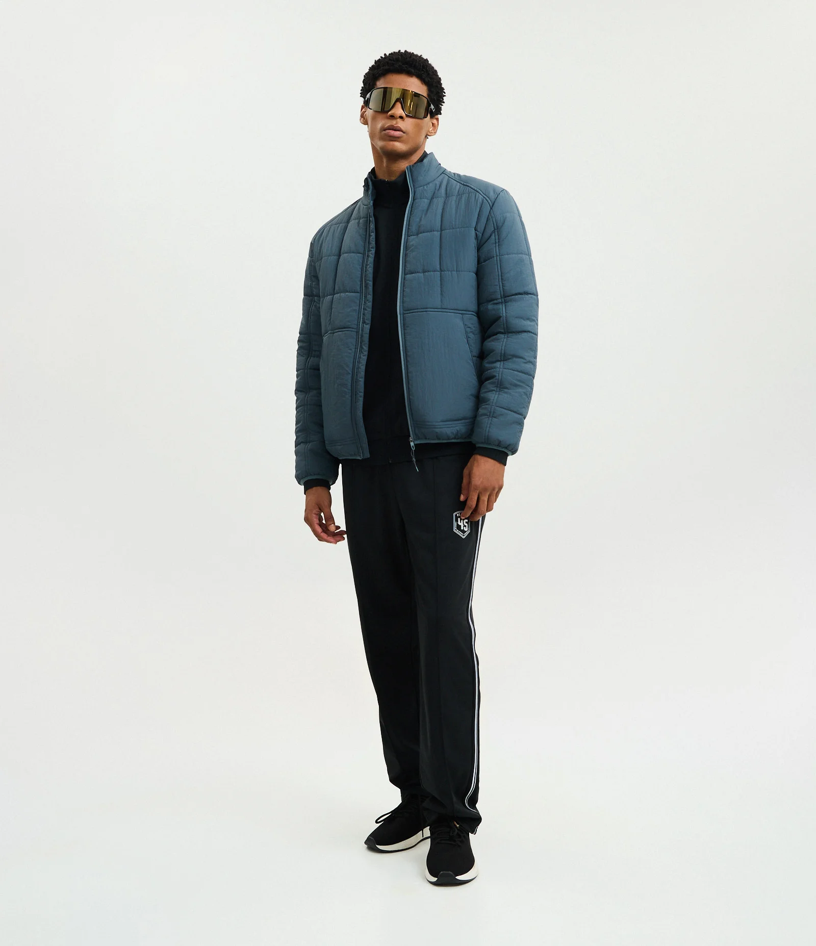 Jaqueta Acolchoada Esportiva com Textura Quadriculada e Zíper Frontal Azul 2