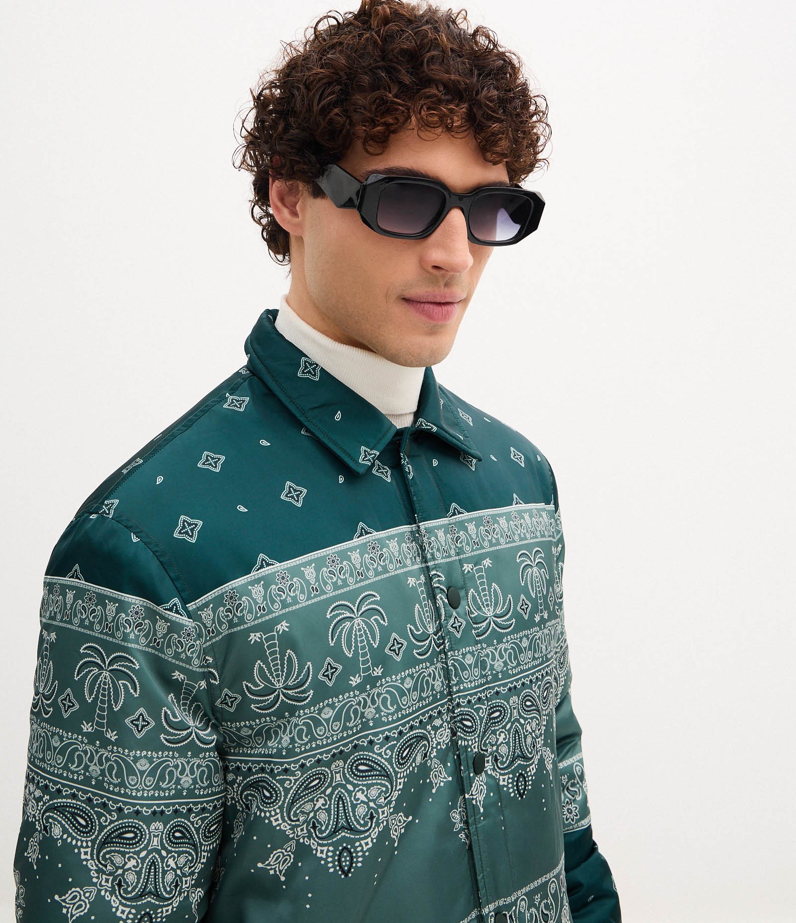 Jaqueta com Estampa Paisley e Bolsos Verde Petróleo 5