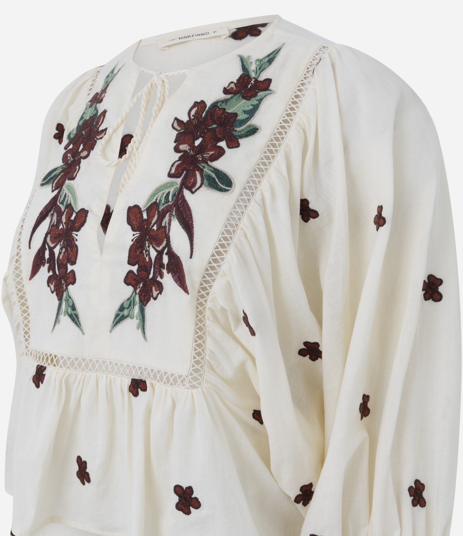 Blusa em Algodão com Bordado Floral e Amarração no Decote Bege 6