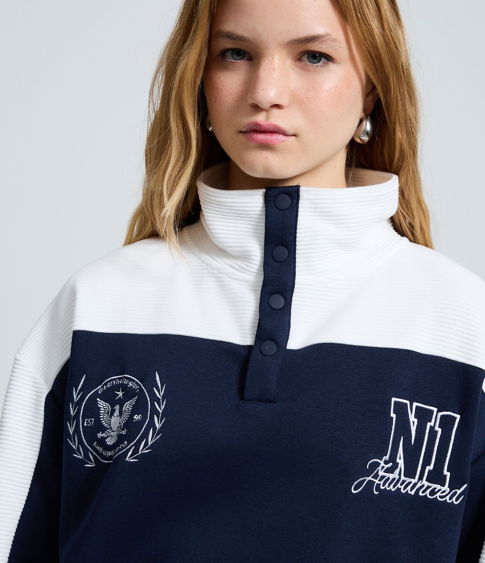 Moletom Polo em Waffle com Bordado Lettering Azul 3