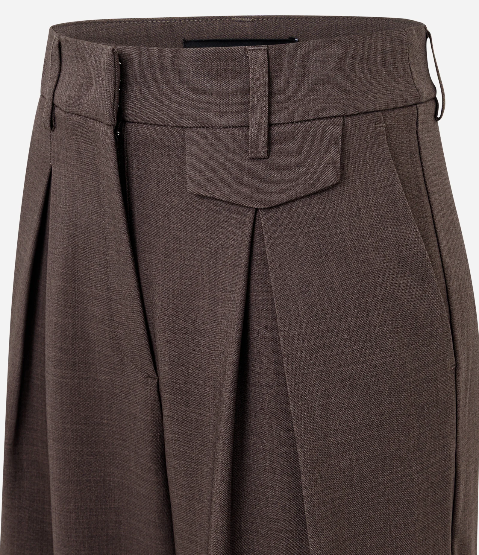 Calça Reta Alfaiatada com Bolsos Frontais Marrom 2