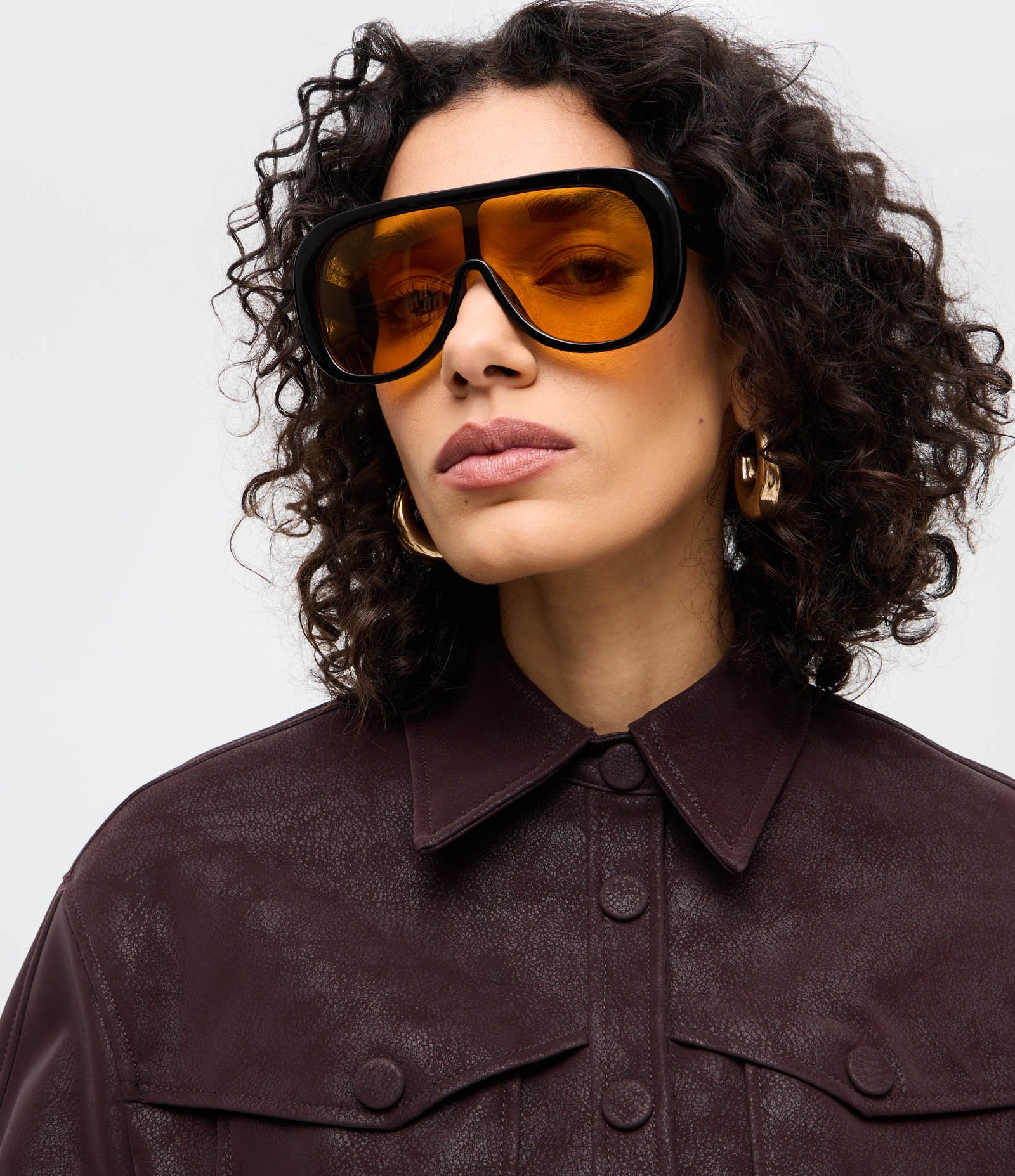 Jaqueta em Suede com Bolsos Frontais e Botões Cobertos Marrom 4