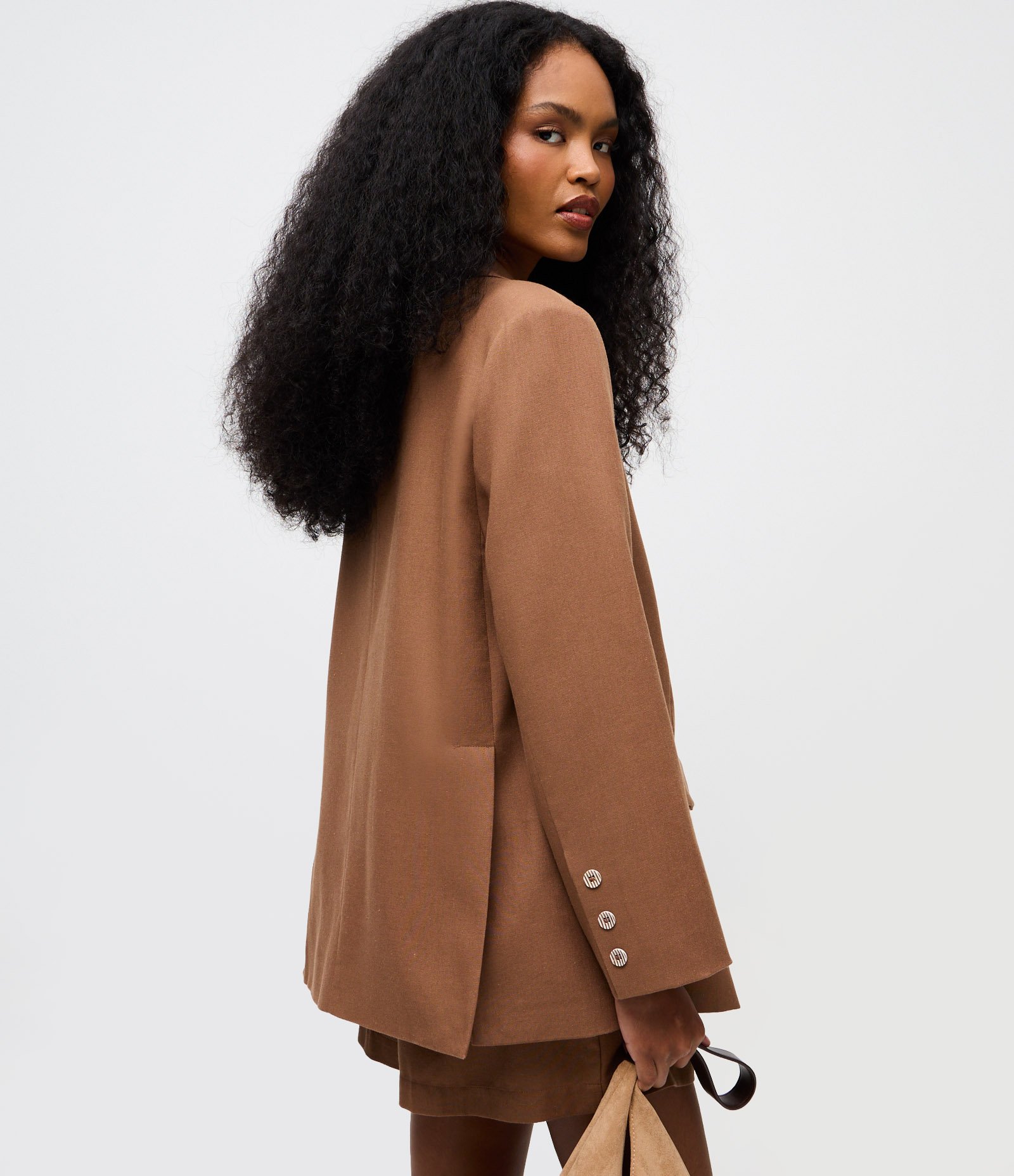 Blazer Alfaiatado em Viscolinho com Botões Frontais Bege 4