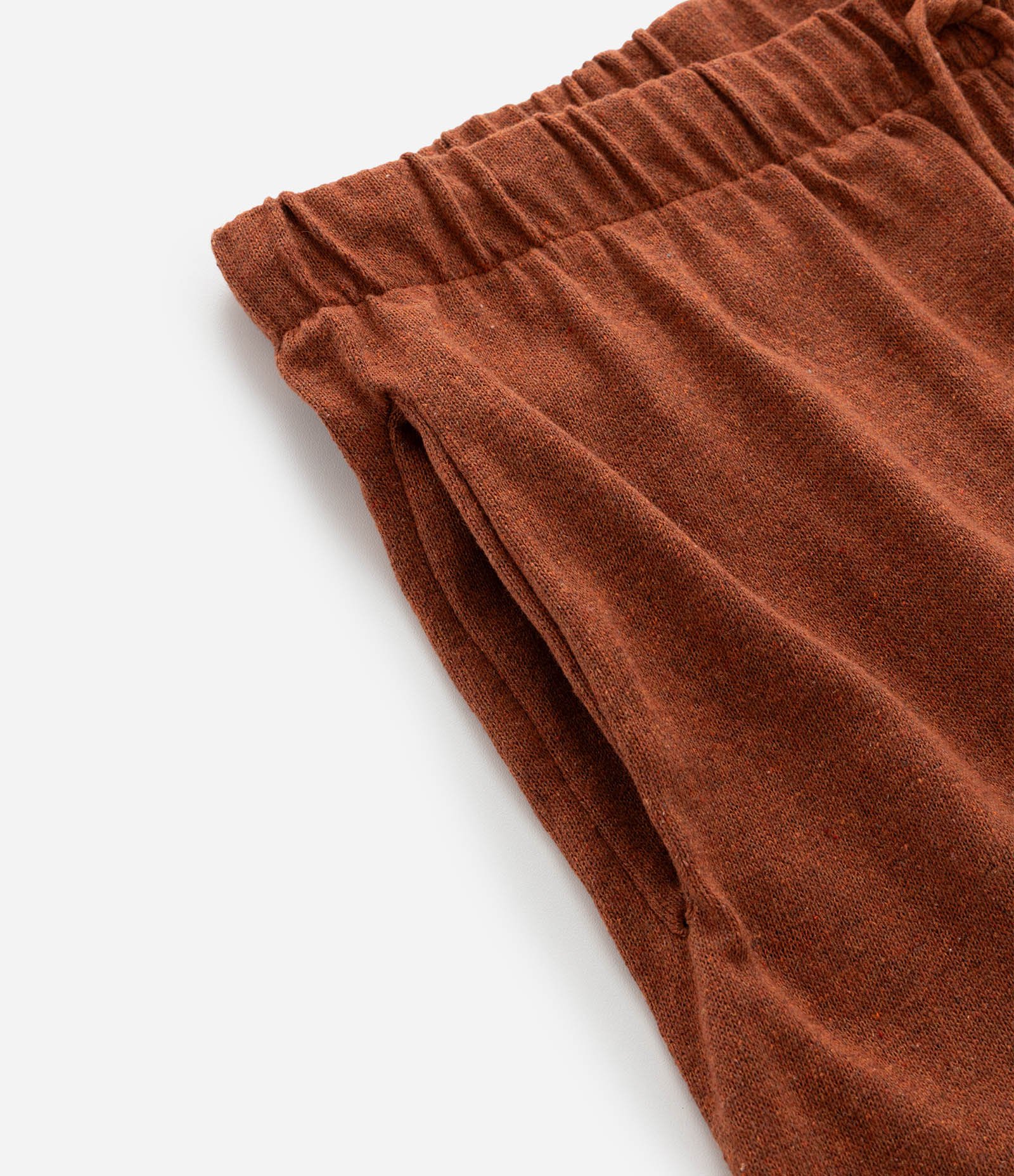 Bermuda em Jacquard e Listra com Barrado Marrom 10