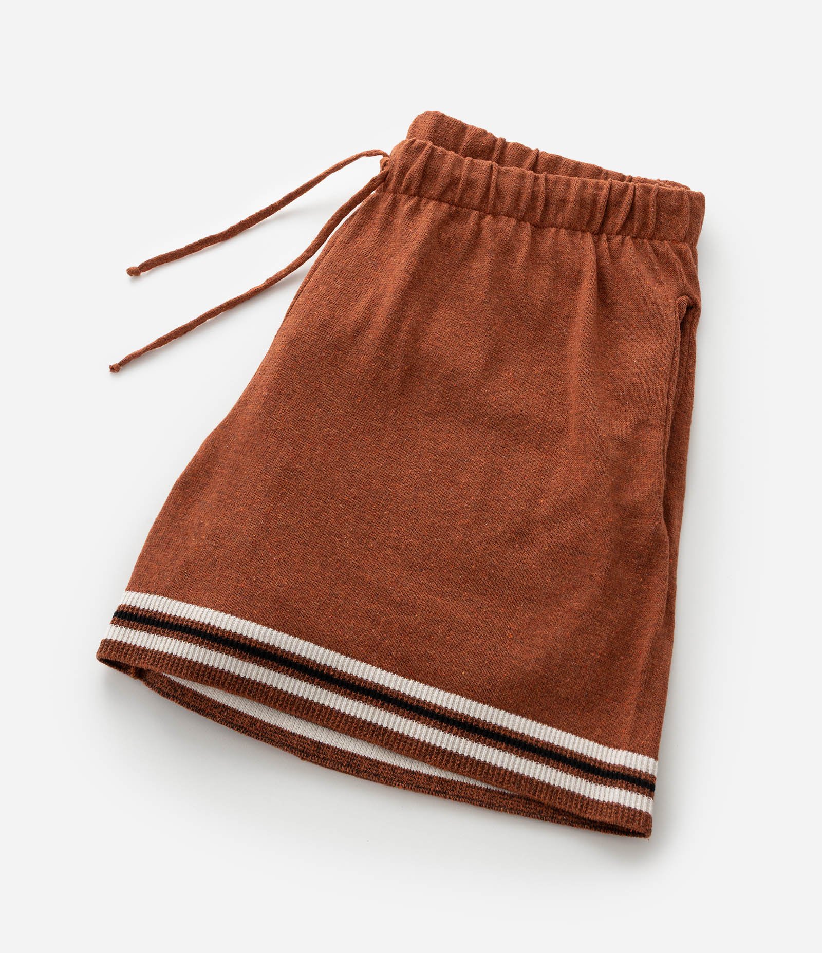 Bermuda em Jacquard e Listra com Barrado Marrom 11